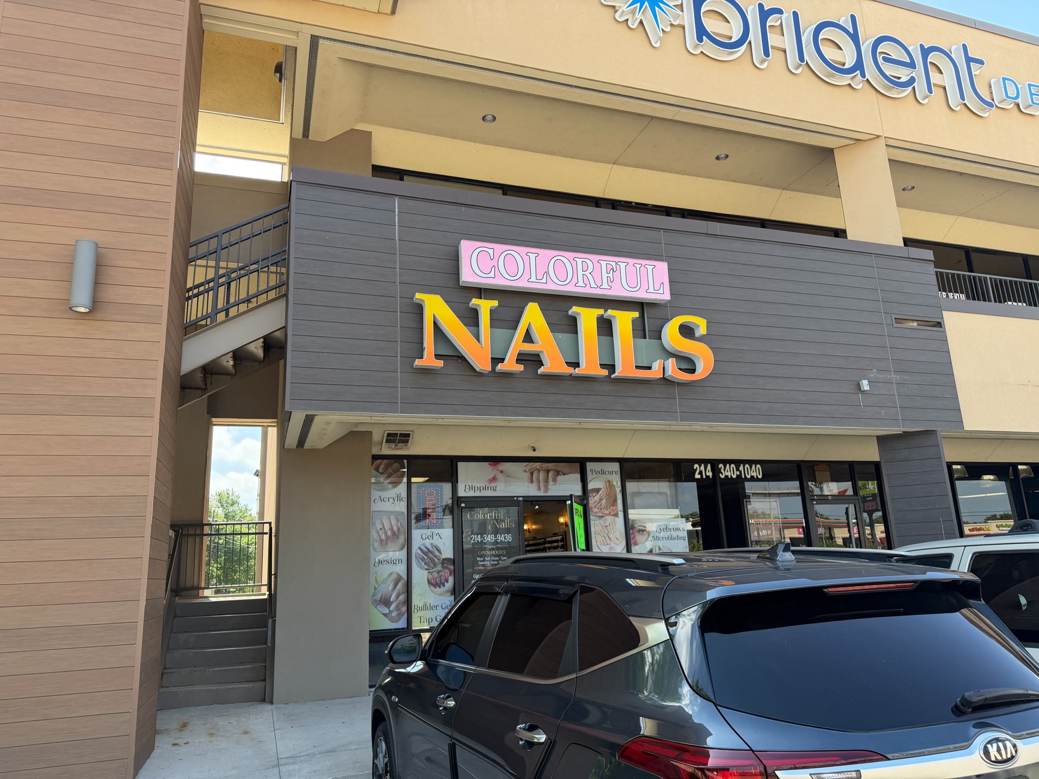 Colorful Nails storefront in Dallas