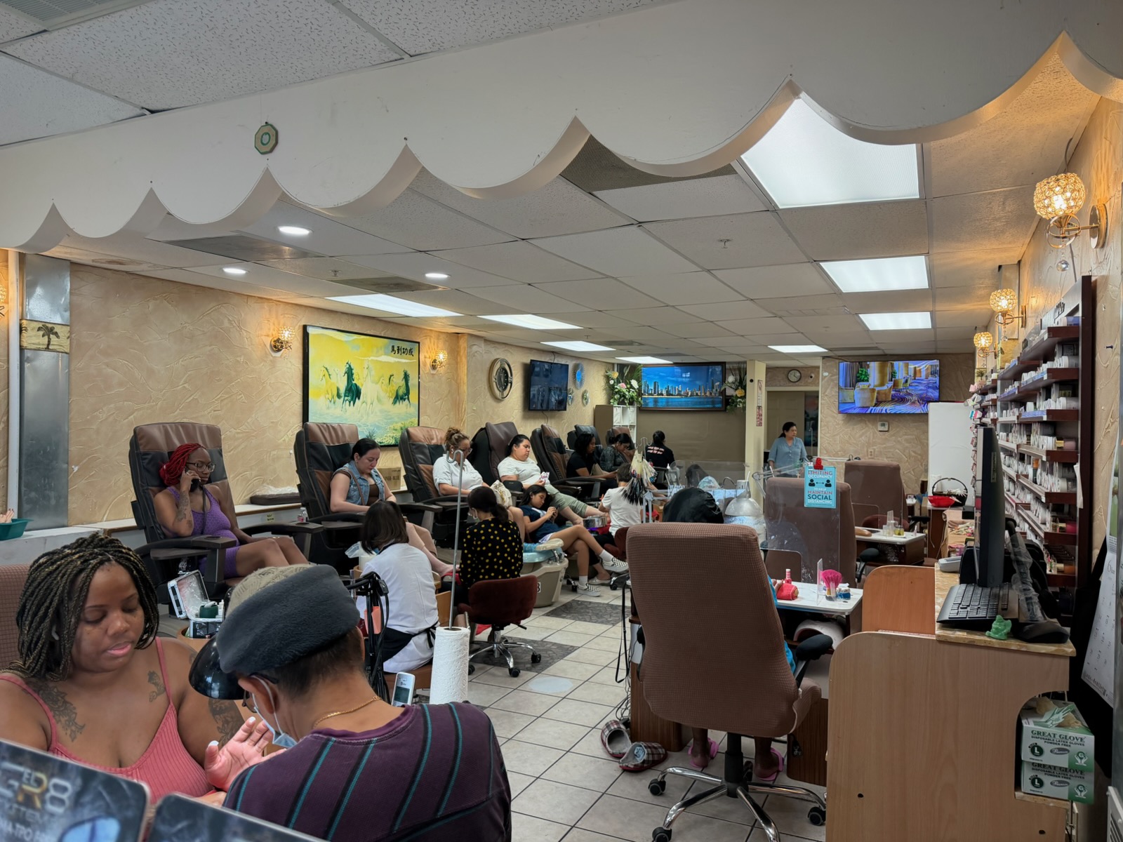 Inside Colorful Nails salon