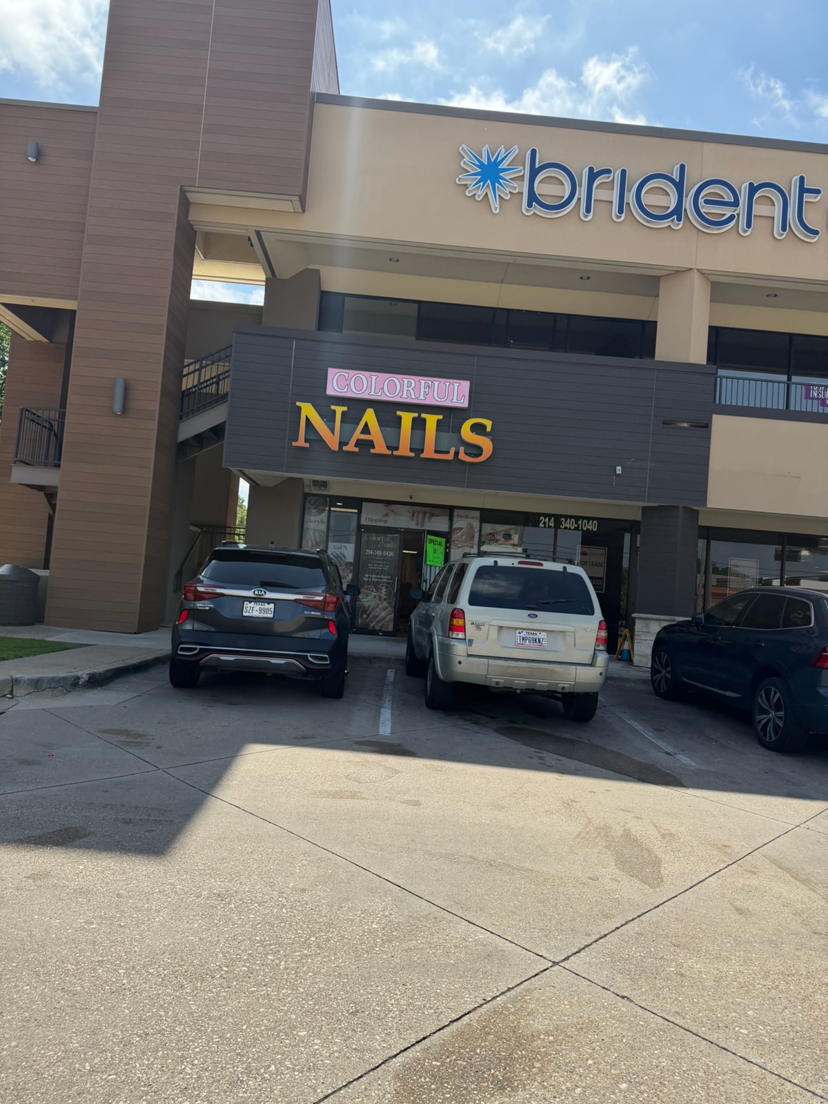 Colorful Nails exterior